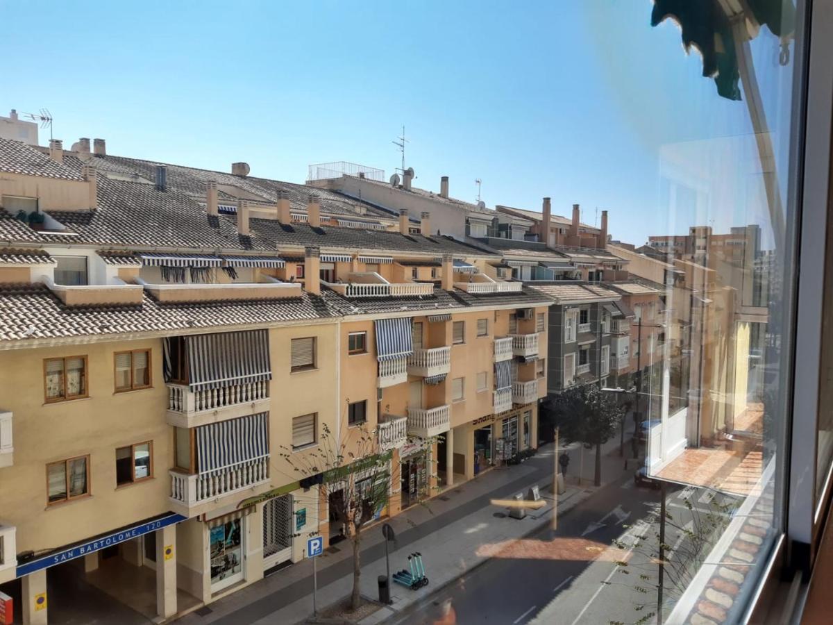 شقة Apartamento El Campello Centro المظهر الخارجي الصورة